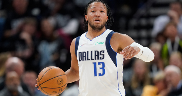 Jalen Brunson To Be Re-Evaluated Monday Due To Sore Foot