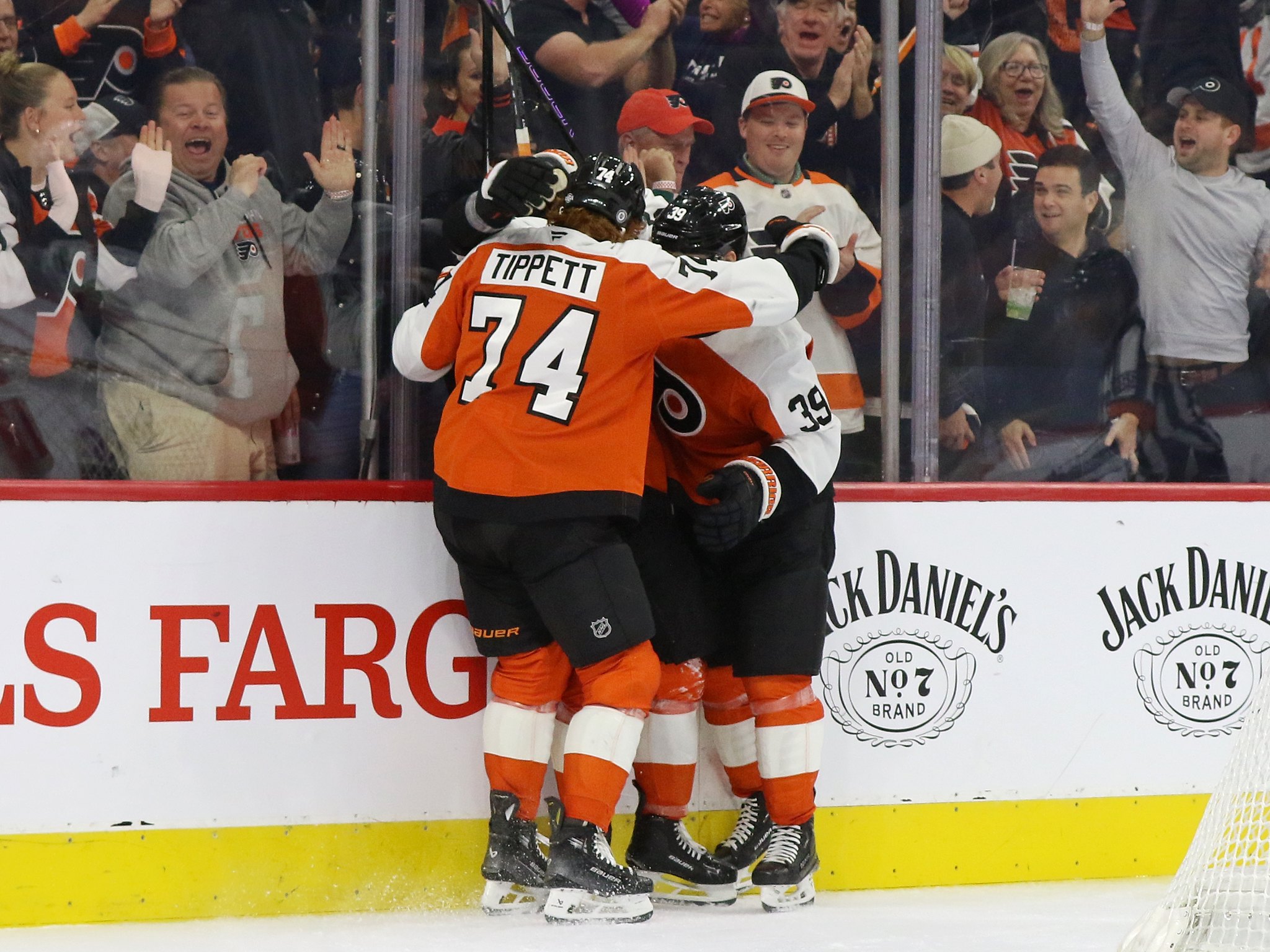 Philadelphia Flyers’ Young Tippett-Frost-Michkov Line Is on Fire – The Hockey Writers – Philadelphia Flyers