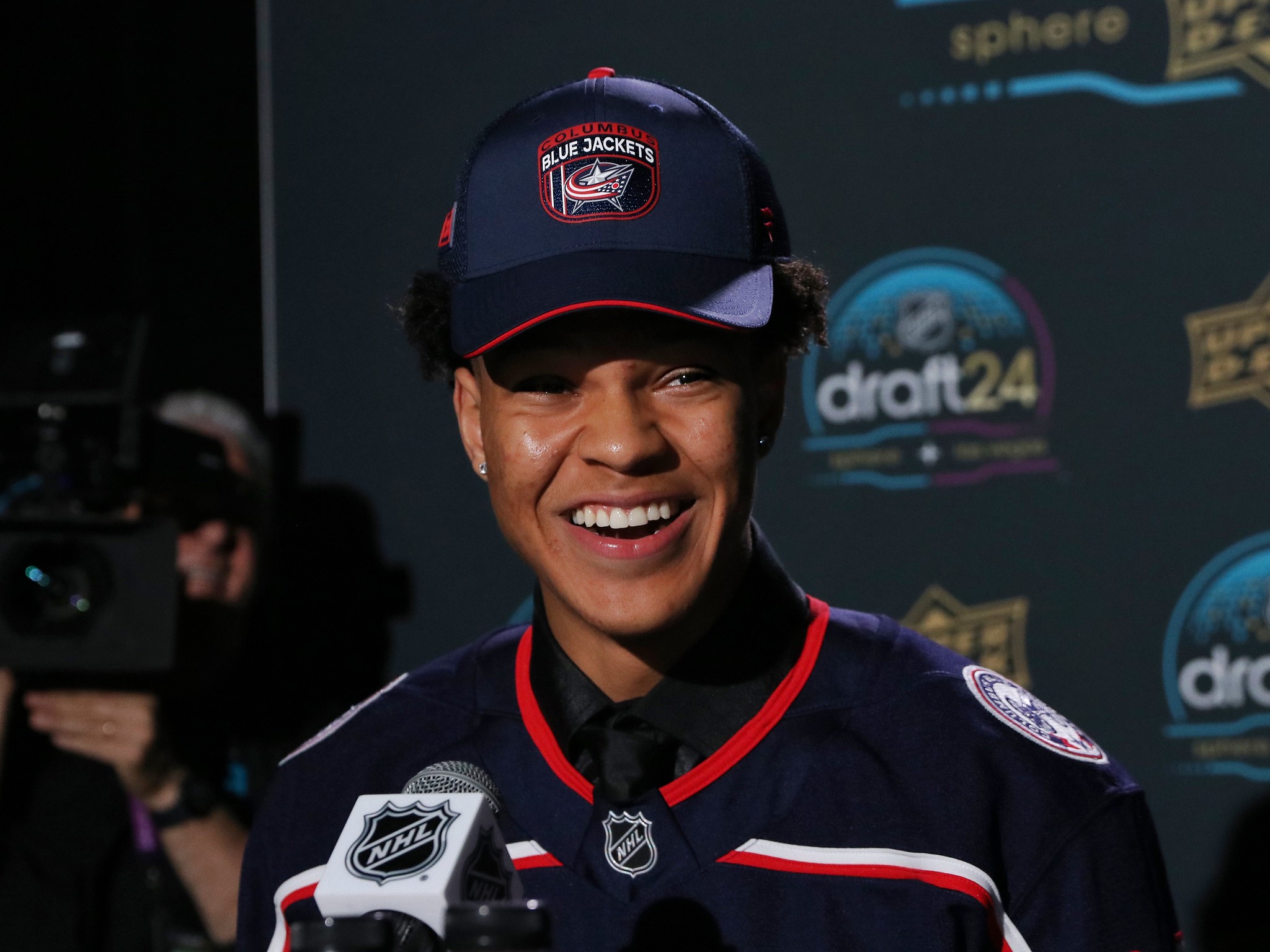 Canada White Wins Over Canada Red in World Juniors Summer Showcase – The Hockey Writers – World Junior Hockey Championship