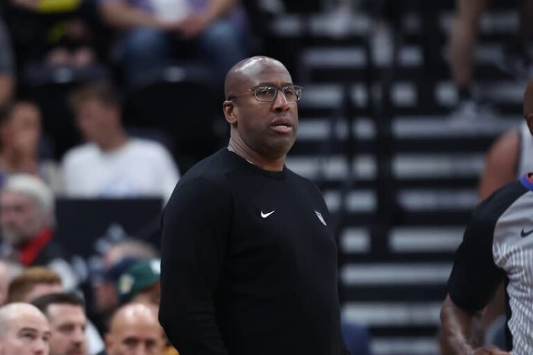 The New York Knicks are expected to hire Mike Brown as their next head coach